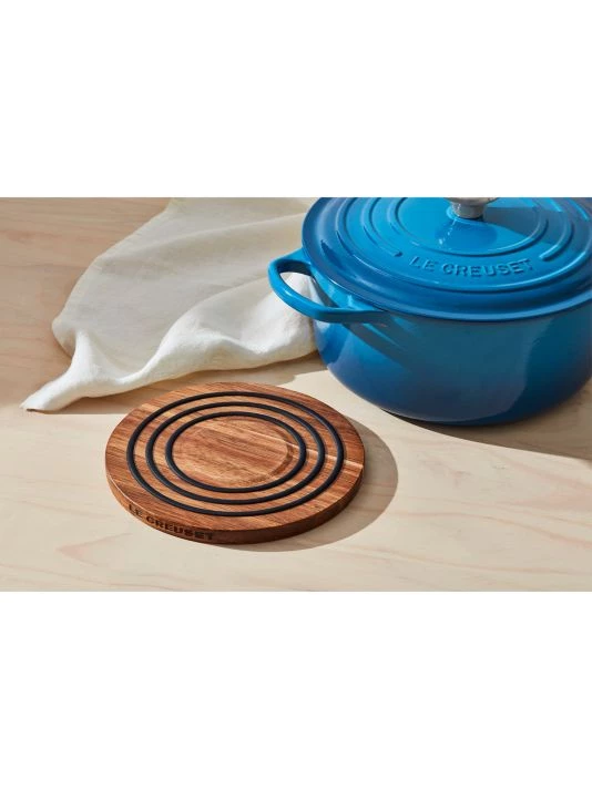 Le Creuset Magnetic Wooden Trivet 2 Le Creuset Magnetic Wooden Trivet - Image 2