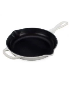 Le Creuset Signature Iron Handle Skillet/9" Flame 14 Le Creuset Signature Iron Handle Skillet/9" Flame -Le Creuset And Meira T Sales unnamed file 138