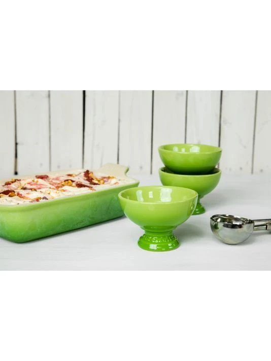 Le Creuset 2.5-Quart Heritage Rectangular Dish 2 Le Creuset 2.5-Quart Heritage Rectangular Dish - Image 2