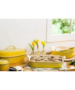 Le Creuset 2.5-Quart Heritage Rectangular Dish 5 Le Creuset 2.5-Quart Heritage Rectangular Dish -Le Creuset And Meira T Sales unnamed file 153