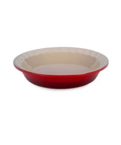Le Creuset Heritage Pie Dish Oyster -Le Creuset And Meira T Sales unnamed file 30