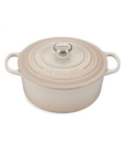 Le Creuset 5.5-Quart Signature Cast Iron Round Dutch Oven