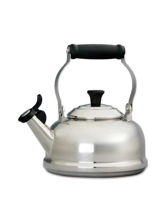 Le Creuset Classic Stainless Steel Whistling Kettle 2 Le Creuset Classic Stainless Steel Whistling Kettle - Image 2