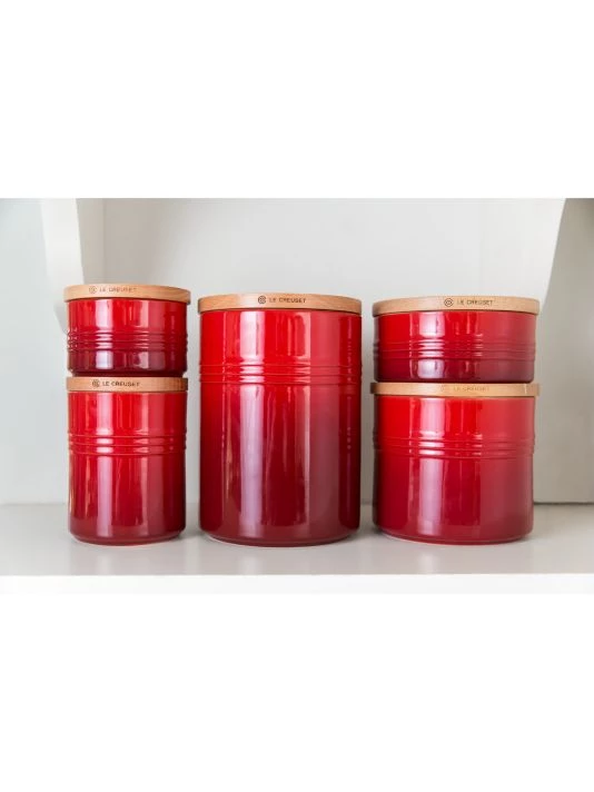 Le Creuset 2.5-Quart Cerise Canister With Wood Lid 2 Le Creuset 2.5-Quart Cerise Canister With Wood Lid - Image 2