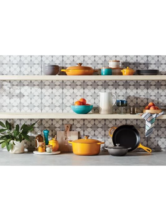 Le Creuset Soup Bowl Set Cerise 4 Le Creuset Soup Bowl Set Cerise - Image 4