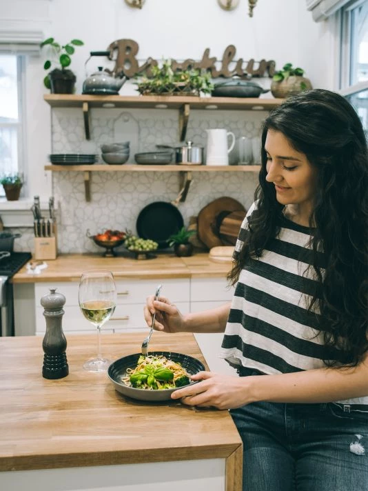 Le Creuset Soup Bowl Set Cerise 10 Le Creuset Soup Bowl Set Cerise - Image 10