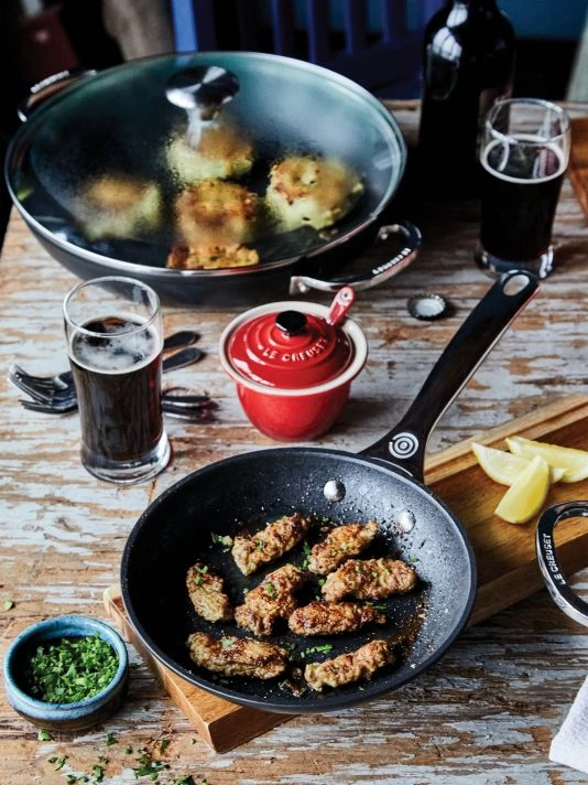 Le Creuset Toughened Nonstick PRO Fry Pan 2 Le Creuset Toughened Nonstick PRO Fry Pan - Image 2