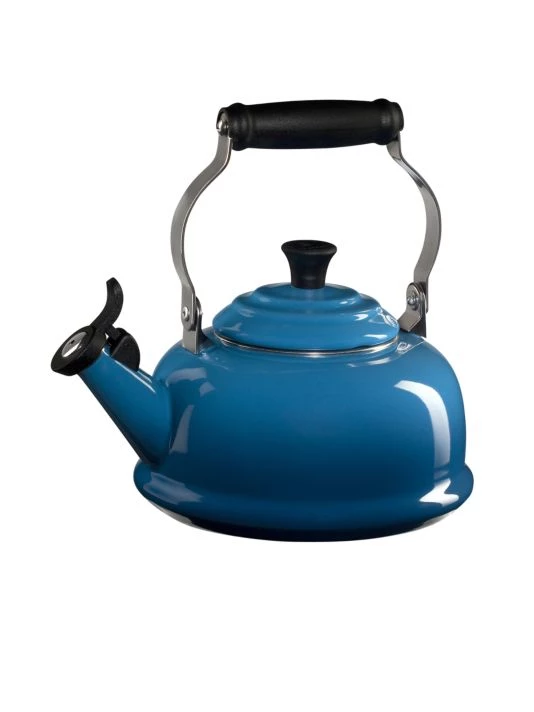 Le Creuset Classic Whistling Kettle Marseille 2 Le Creuset Classic Whistling Kettle Marseille - Image 2
