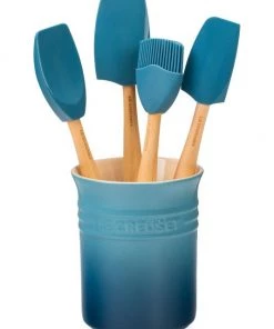Le Creuset 5-Piece Utensil & Stoneware Crock Set Oyster 12 Le Creuset 5-Piece Utensil & Stoneware Crock Set Oyster -Le Creuset And Meira T Sales unnamed file 613