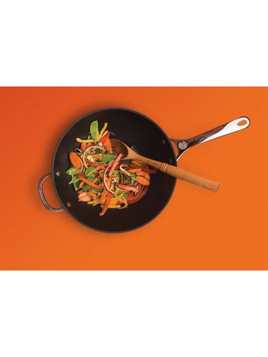 Le Creuset Toughened Nonstick PRO 12" Stir Fry Pan With Helper Handle 6 Le Creuset Toughened Nonstick PRO 12" Stir Fry Pan With Helper Handle - Image 6