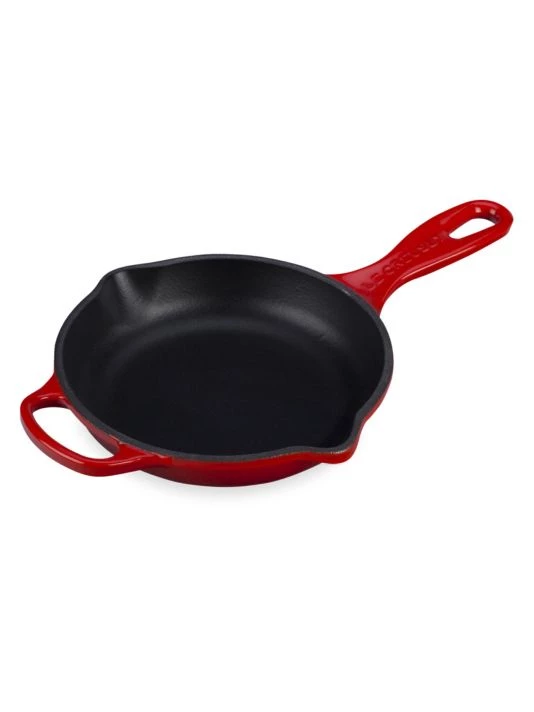 Le Creuset 6.33" Signature Cast Iron Handle Skillet 1 Le Creuset 6.33" Signature Cast Iron Handle Skillet