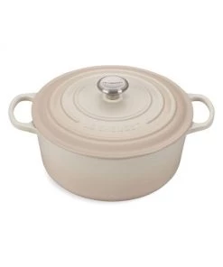 Le Creuset 7.25-Quart Signature Cast Iron Round Dutch Oven Meringue 8 Le Creuset 7.25-Quart Signature Cast Iron Round Dutch Oven Meringue -Le Creuset And Meira T Sales unnamed file 83